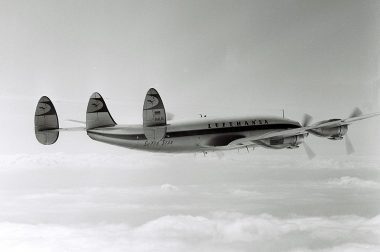 Lockheed L-1649 Starliner Lufthasa | Aviation Nepal