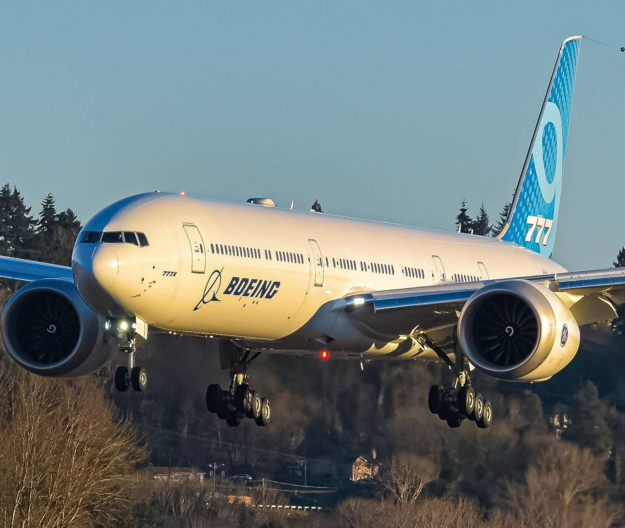 boeing-suspends-the-b777x-flight-test-program-following-a-technical